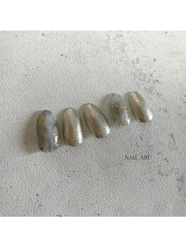 ネイル アル(NAIL ARU)/ゴールドの箔で大人感☆