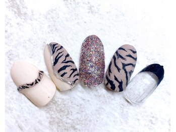 ジュアール(JuAR)/ゼブラネイル