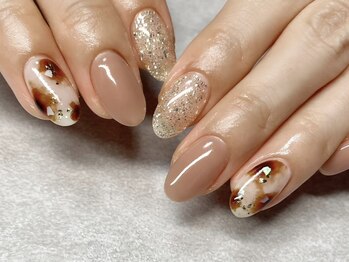 ニコミー(nicomii)/白べっ甲ネイル/¥6000