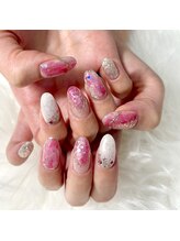 ルージュ(.Rouge)/キラキラピンクネイル