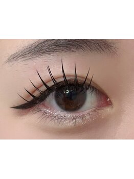 ナチュラル上品な目元にしたい