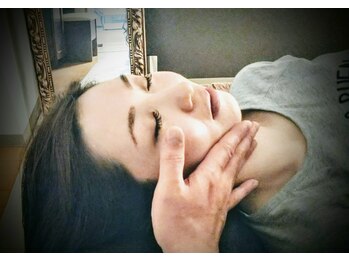 フェイスアンドボディ パラスアイカ(Parasaika)/プチプラス♪