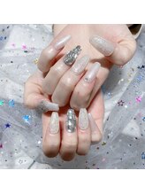 クイーンズビューティーサロン 新宿本店(Queen's beauty salon)/チップ長さ出し+アート&つけ放題