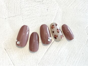 ヒョウ柄ネイル