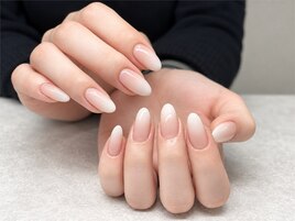 パールホワイトネイル
