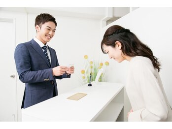 ファースト 心斎橋店/眉毛の施術時間,約45分(初回)