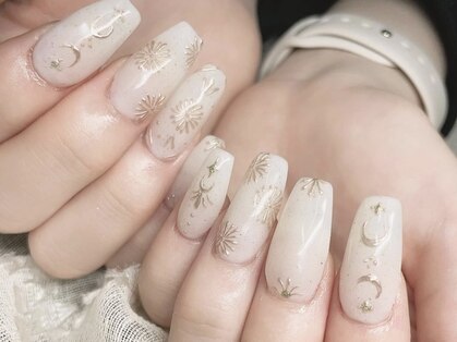 ラブリーアイズ ソーリスネイル(lovely eyes/solis nail)の写真