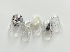 モノトーン×シルバーミラー