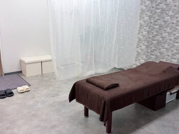 らくもみプラスαの写真/【もみほぐし・鍼灸】慢性的な痛み・免疫力の向上のサポートにも◎もみほぐし30分＋鍼灸10分 ¥3,500