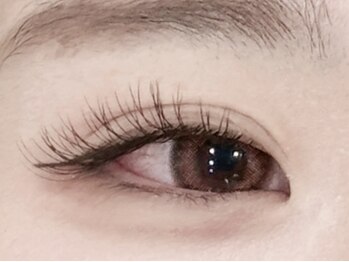 アンベリール(EMBLLIR)/まつエク