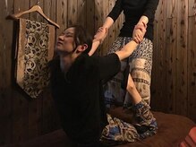 アジアンリラクゼーション ヴィラ 大橋店(asian relaxation villa)/タイ古式マッサージ　施術シーン