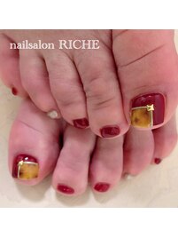 ボルドーとべっ甲ネイル