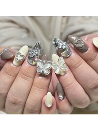 キラキラ☆ビジューネイル