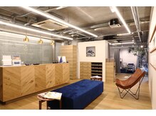ゼニストウキョウ(Zenith Tokyo)の雰囲気（こだわりぬいたモダンで暖かな空間でお出迎え【新宿駅徒歩２分】）