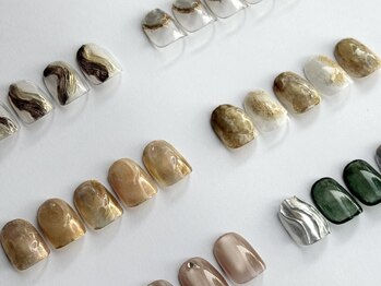 サロン エフ(salon f)の写真/【洗練された定額デザイン】あなたの素肌に合わせた色味提案で、オリジナルネイルを楽しめます♪