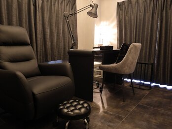 エヴァネイルサロン(Eva nail salon)の写真/≪ラグジュアリーな施術体験ができるネイルサロン≫誰にも気を使わずただ静かに自分を整えるための時間を。
