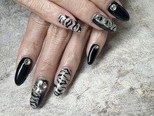 ユニックスマークイズ みなとみらい店(UNIX Mark Is)/ゼブラネイル