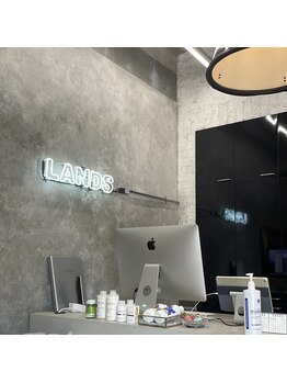 ミイン バイ ランズ(MIIN by lands)/店舗内観