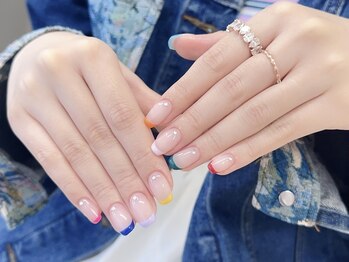 クレーネイル(Klee Nail)/夏っぽいフレンチ