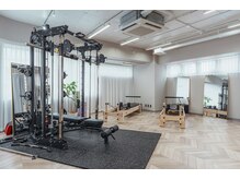 エルヴィ(ELVI)の雰囲気(ピラティス×トレーニングの専門プログラムをご用意しております)