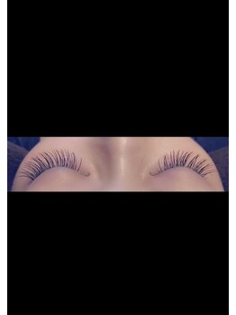 フリルアイビューティ 豊中店(Frill Eye Beauty)/