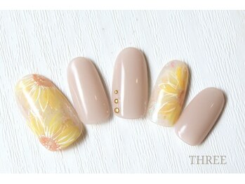 スリー 自由が丘(THREE)/ひまわりネイル