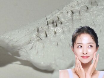 929 アイラッシュアンドビューティーサロンの写真/【フェイスWAX】古い角質・産毛を取り除き潤艶肌へ♪お肌のキメを整えてトーンUP！敏感肌&初心者さんも◎