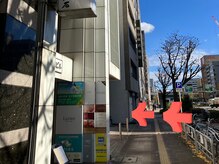 ツインネイル 久屋大通店(twin.nail)/こちらの建物左に入ります