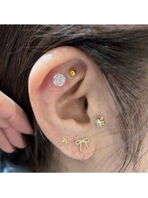 ミー(me.)/耳ツボジュエリー