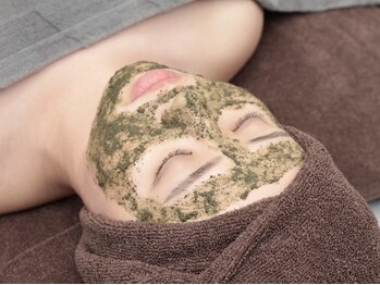 ビビ(Vivi)の写真/「ハーブで叶える冬映え肌」夏に浴びた紫外線や汗による毛穴詰まり、気になりませんか？