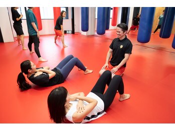 セミパーソナル キックボクシング ターゲット シブヤ(TARGET SHIBUYA)/トレーニング風景