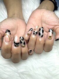 冬のキラキラアニマルネイル