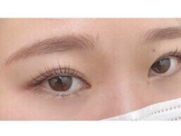 美眉スタイリング(眉毛)+うるちゅるまつげパーマ\11,500→8,950