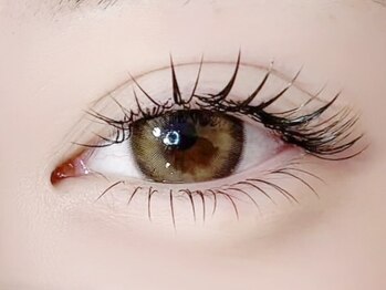 can.の写真/自慢のモチとボリュームを体感!豊富なカールと軽量フラットラッシュ・高密度バインドロックで理想の目元へ