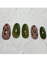 フレイムス アイラッシュ アンド ネイル(FRAMES)/ピンクレオパード×グリーン