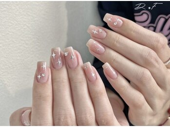 リッチ ギンザ(Rich Ginza)/チークネイル