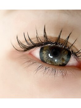 リリオアイラッシュ(Lilio eyelash)/