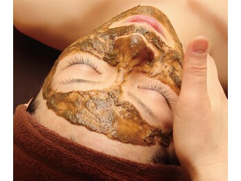 シュシュバイコルテーヌ(Chouchou by Cortanu)/SNSで話題☆ハーブピーリング