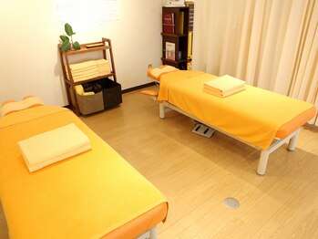 美姿勢矯正 千歳烏山プレゼント整体院/施術スペース