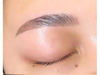 シーンスタジオ 中野店(SSIN STUDIO)の写真/”高技術×低単価”眉毛/まつ毛パーマ/パリジェンヌ専門サロン★【眉毛wax+メイク仕上げ¥3300】骨格診断付