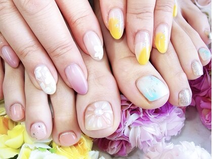 メイクプラスネイル ヴィヴィッド(MAKE+NAIL vivid)の写真