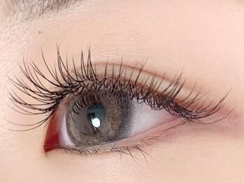 トータルビューティーブレイク 四日市ときわ店(TOTAL BEAUTY BREK)の写真/フラットラッシュ★自然にボリュームUP！まつ毛の負担を最低限に抑え、柔らかい質感！大人可愛い目元に♪