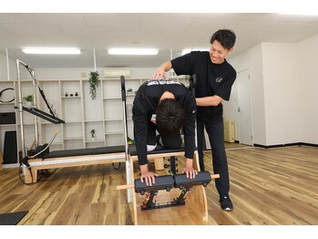 ループアップ(Loop up)/【マシンピラティス】