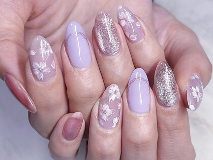 ア ネイル(A nail)の写真