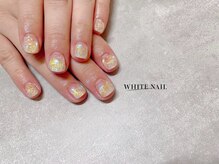 ホワイトネイル(WHITE NAIL)/うるうるネイル/ちゅるんネイル