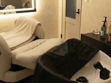 ジョウショウ 神宮前表参道(Josho)の雰囲気(自分だけの特別席。夢見心地のまま美髪を育むスパ体験。)