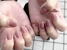 ネクスト ヴィジョン ネイル(Next Vision Nail)/【　シンプルネイル　】