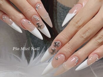 ピオミエルネイル 新宿(pio miel nail)の写真/エクストラロングも自由自在!盛れて美フォルムなスカルプならお任せ♪指先をすらっと見せるロングネイル★