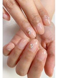 ベージュネイル