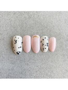 ダルメシアンネイル